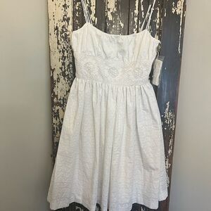 Women’s Donna Morgan spaghetti strap sparkly embellished w sequins. Size 10.